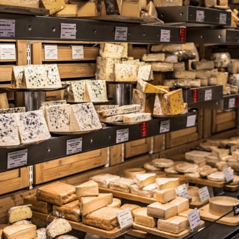 Fromagerie aux alentours du camping l’Emeraude du lac près de Clermont-Ferrand